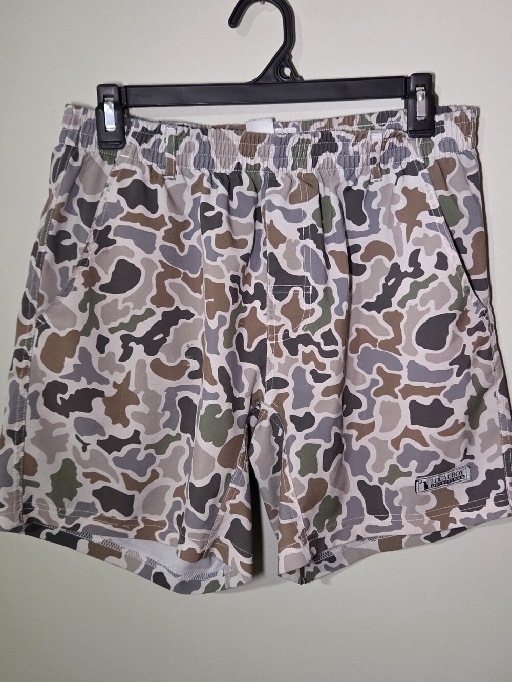 Local Boy Outfitters Duck Camo Volley Shorts Men's Small